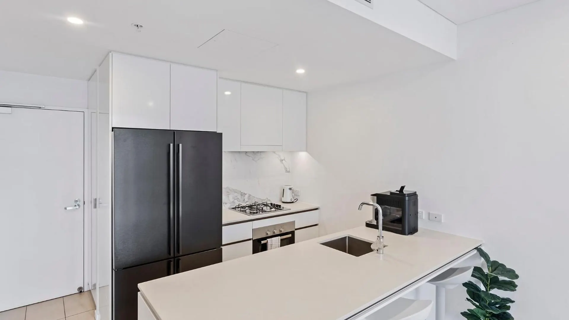 2Br Apartment In South Brisbane With Spectacular River View 0*,  Australien